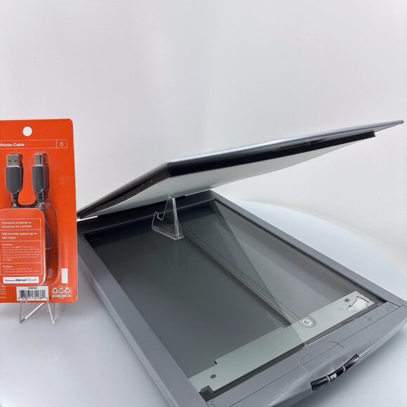 Canon Home/Office - High-Resolution Flatbed Scanner - Picture 6 of 16